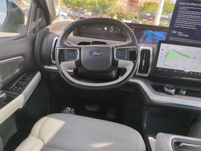 Certified 2025 Ford Expedition Max Platinum w/ Driver's Package AWD/4WD image 13