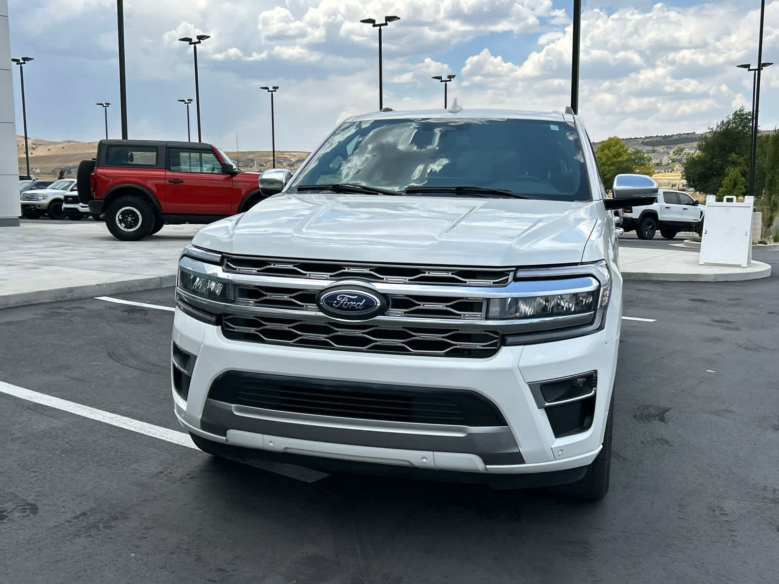 Certified 2024 Ford Expedition Max Platinum image 4