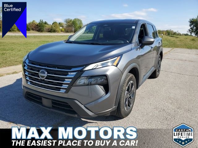 Used 2024 Nissan Rogue SV image 1