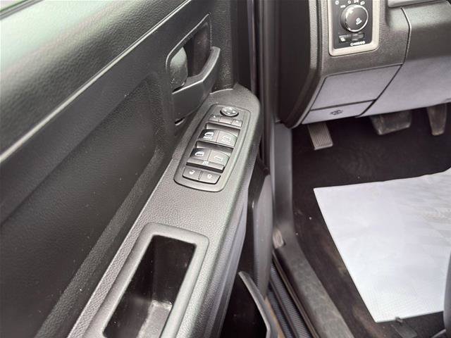 Used 2019 RAM 1500 Express AWD/4WD image 15