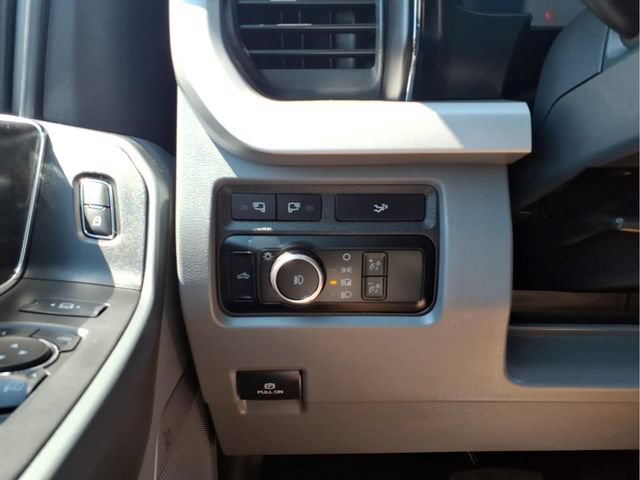 Certified 2024 Ford F250 XLT w/ XLT Premium Package AWD/4WD image 13