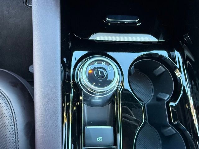 Certified 2025 Ford Explorer Platinum w/ LUX Leather Package image 33