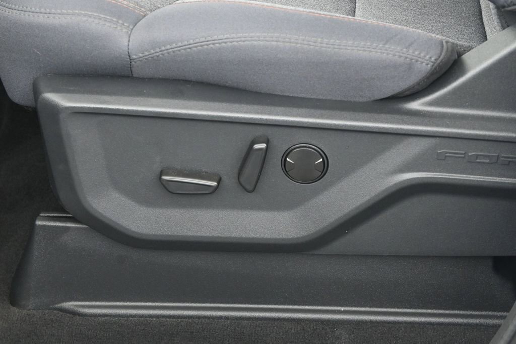 Certified 2025 Ford Expedition Active AWD/4WD image 10