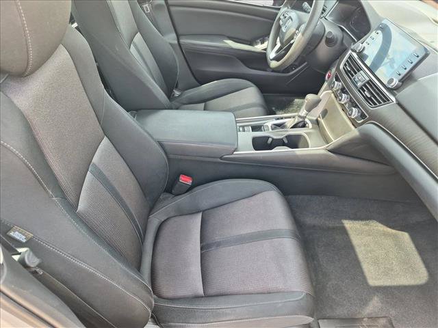 Used 2018 Honda Accord EX image 21