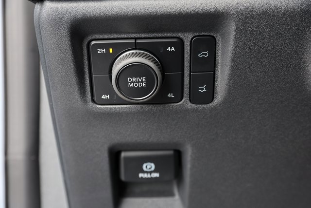 Certified 2025 Ford Expedition Platinum w/ Driver's Package image 24