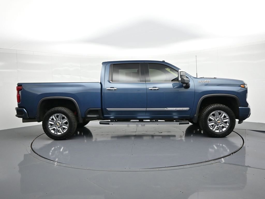 Used 2024 Chevrolet Silverado 3500 High Country w/ Z71 Off-Road Package AWD/4WD image 5