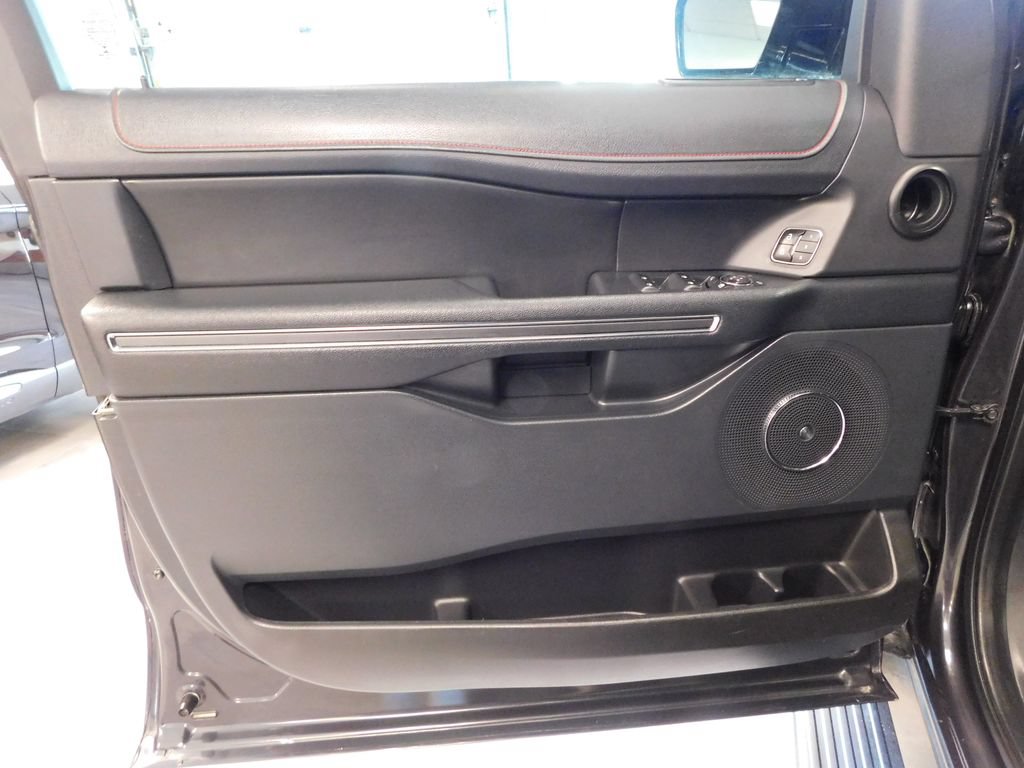 Certified 2022 Ford Expedition Limited AWD/4WD image 11