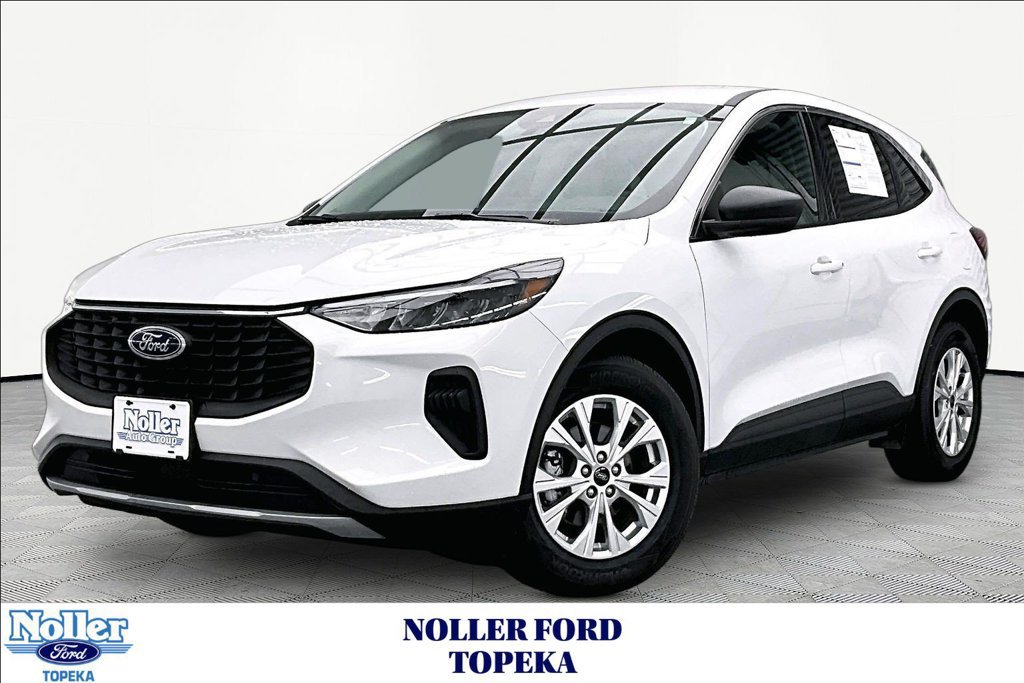 Certified 2023 Ford Escape Active w/ Cold Weather Package FWD image 1