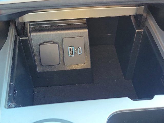 Certified 2023 Ford Explorer Platinum w/ Technology Package image 29