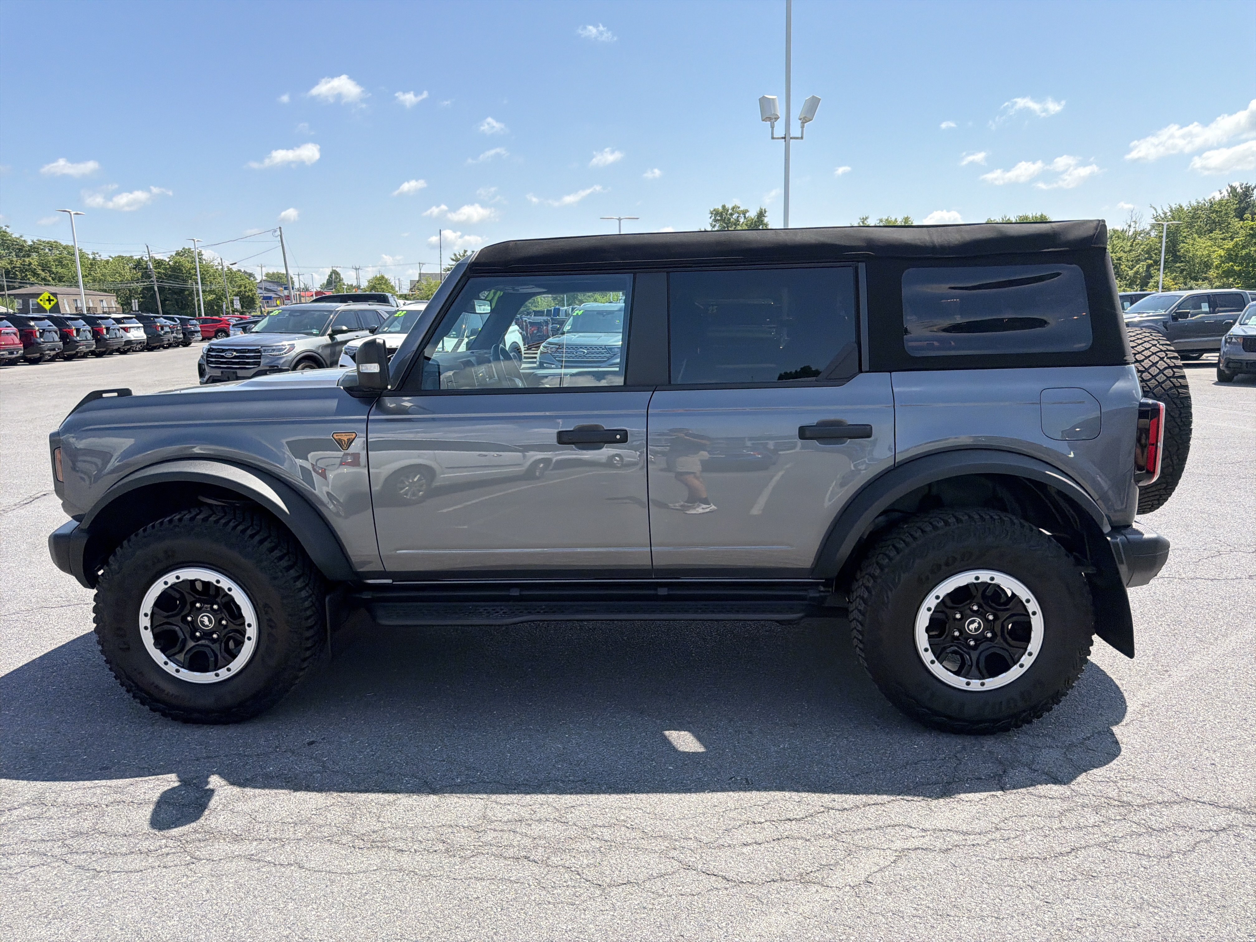 Certified 2023 Ford Bronco Badlands AWD/4WD image 7