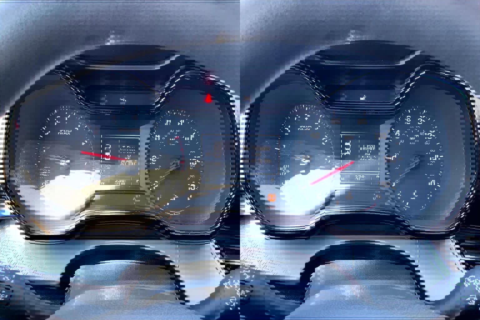 Used 2025 Chevrolet Trax LS image 26