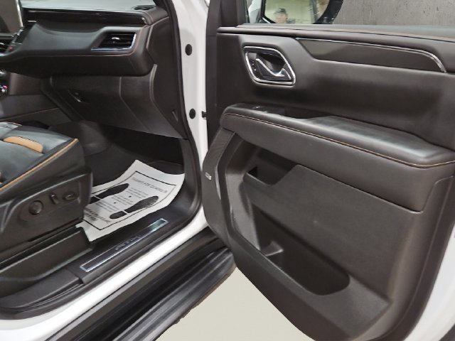 Used 2022 GMC Yukon AT4 w/ Technology Package AWD/4WD image 20