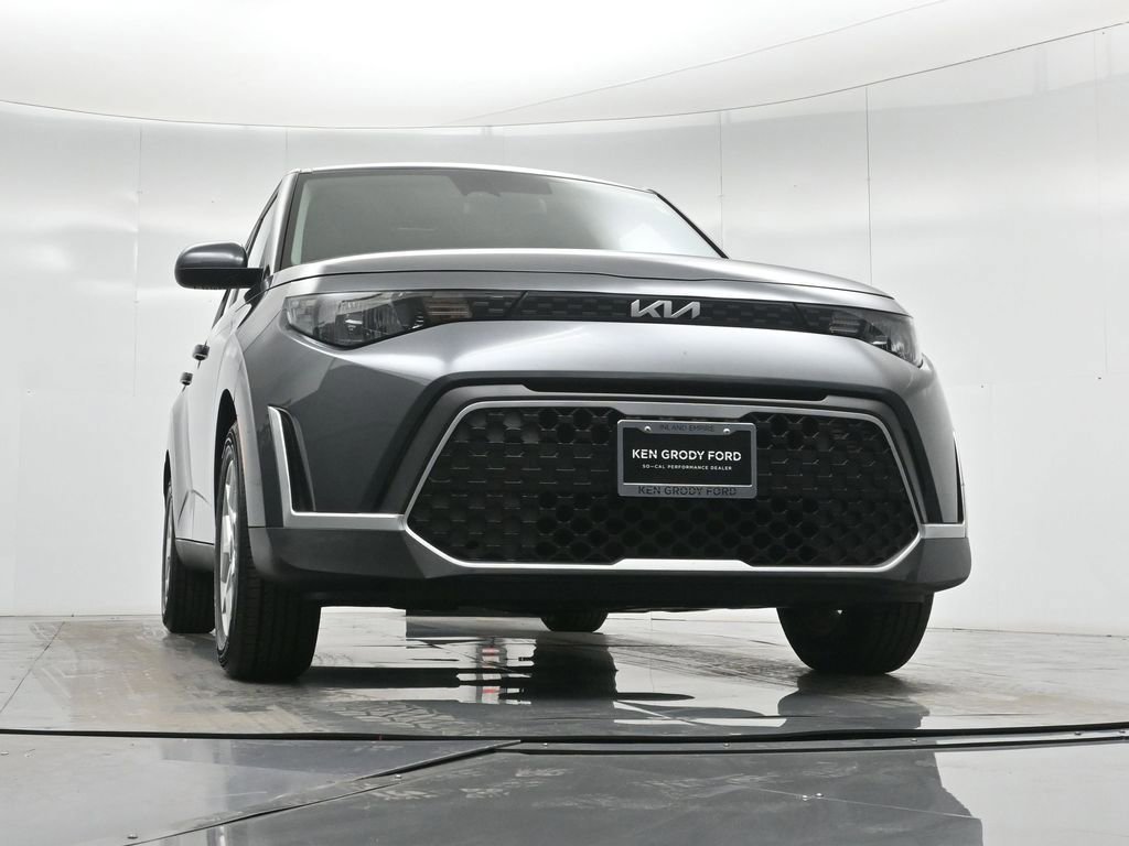 Used 2023 Kia Soul LX w/ Option Group 015 image 7