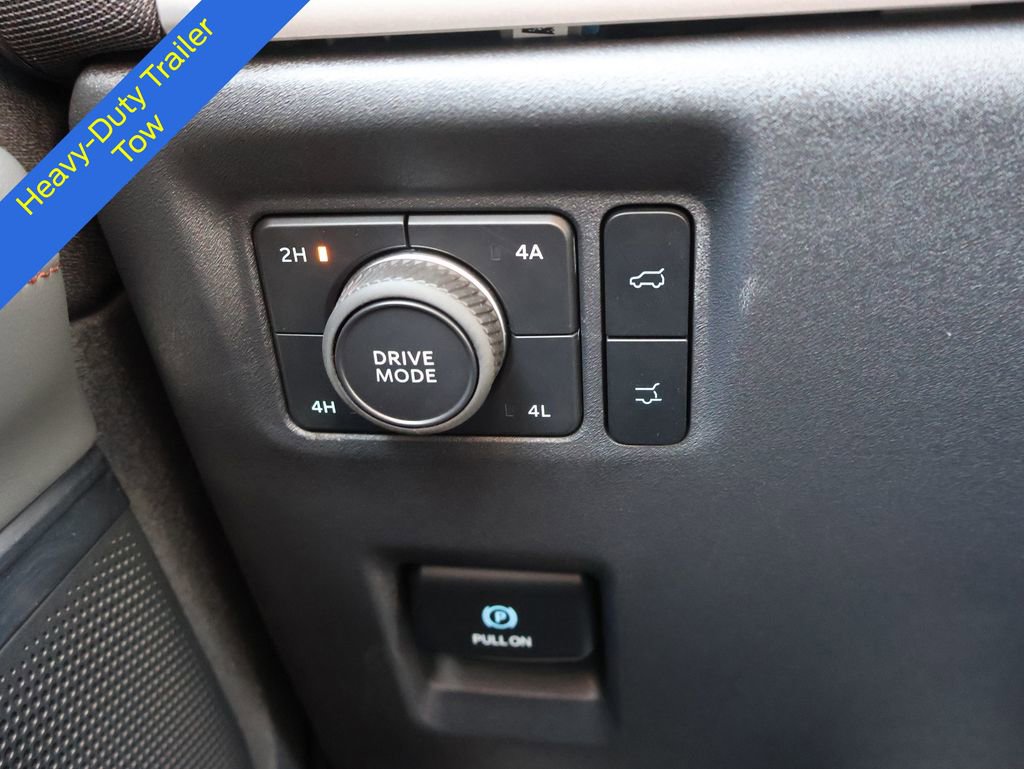 Certified 2025 Ford Expedition Active AWD/4WD image 34