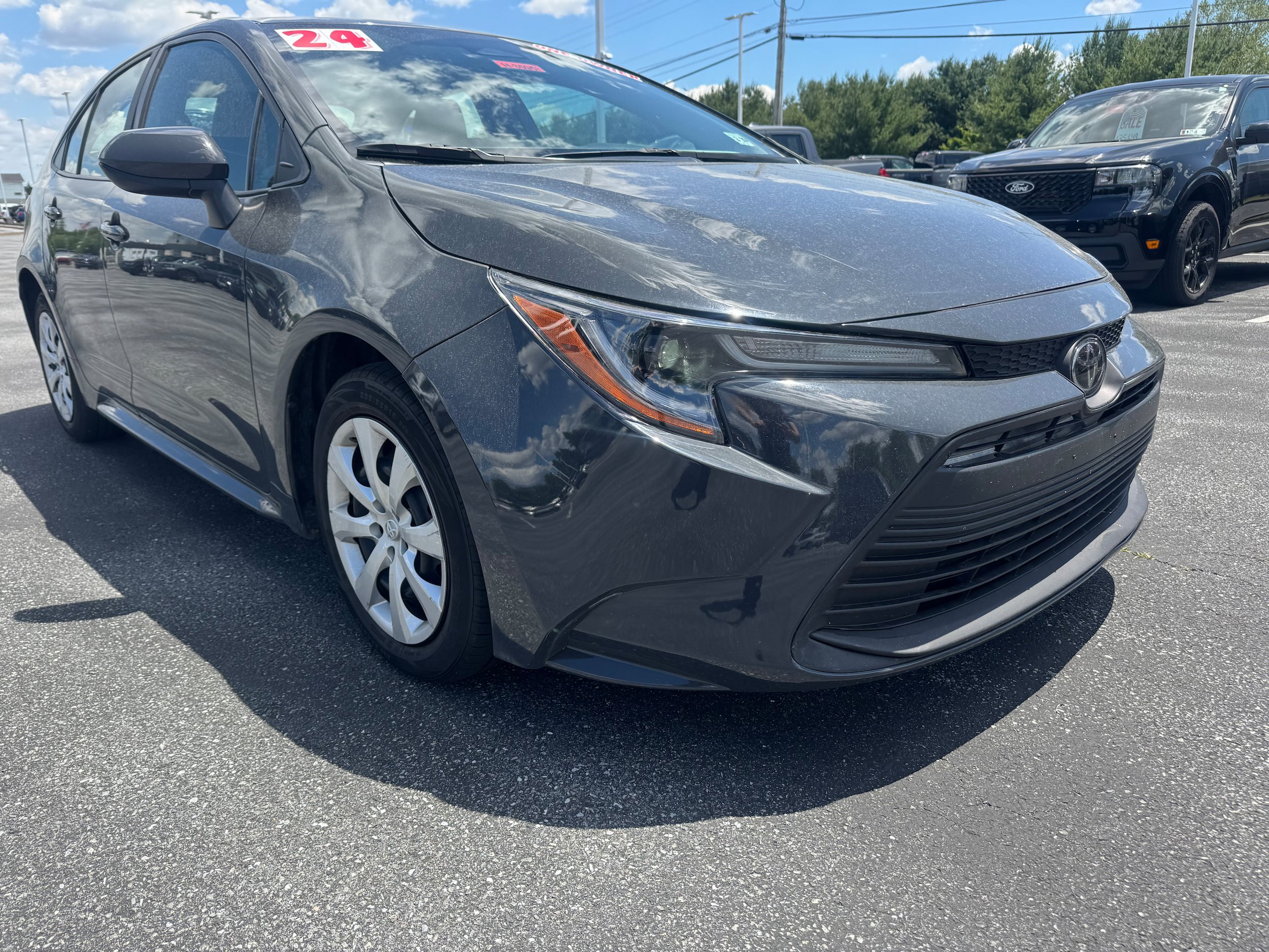 Used 2024 Toyota Corolla LE FWD image 7