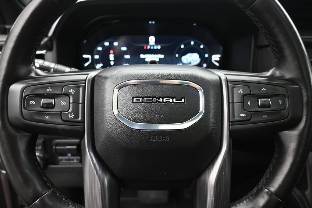 Used 2023 GMC Yukon XL Denali Ultimate AWD/4WD image 12