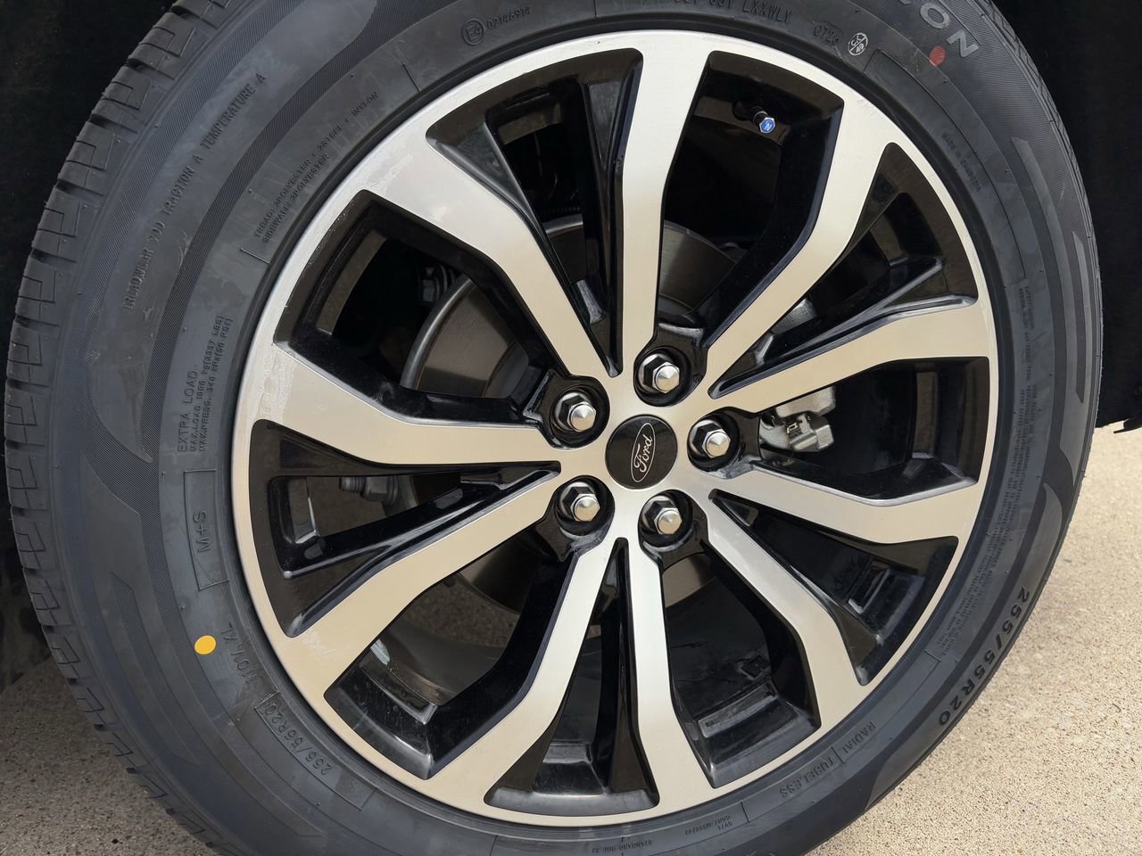 Certified 2025 Ford Explorer ST-Line RWD image 11
