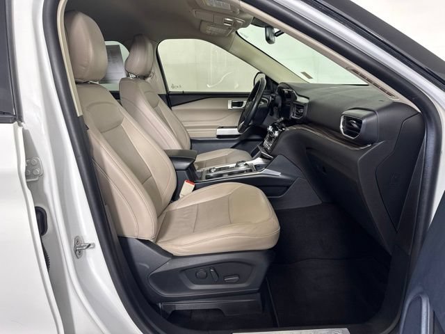 Certified 2021 Ford Explorer Limited AWD/4WD image 4