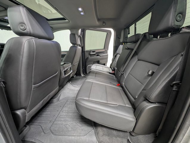 Used 2024 GMC Sierra 3500 Denali w/ Denali Reserve Package AWD/4WD image 15