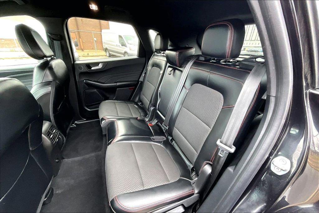 Certified 2023 Ford Escape ST-Line Select w/ Tech Pack #2 image 24