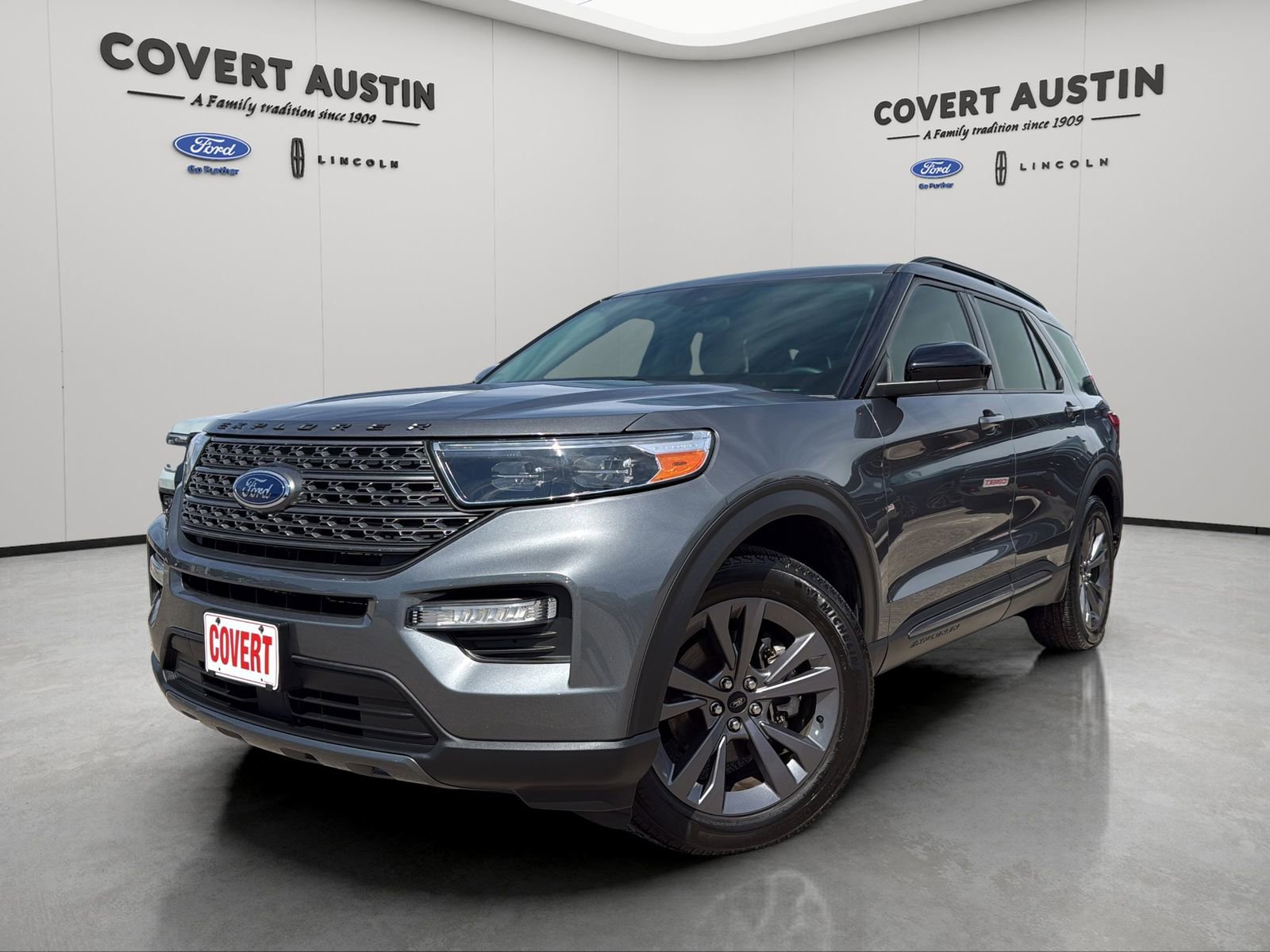 Certified 2023 Ford Explorer XLT w/ Equipment Group 202A