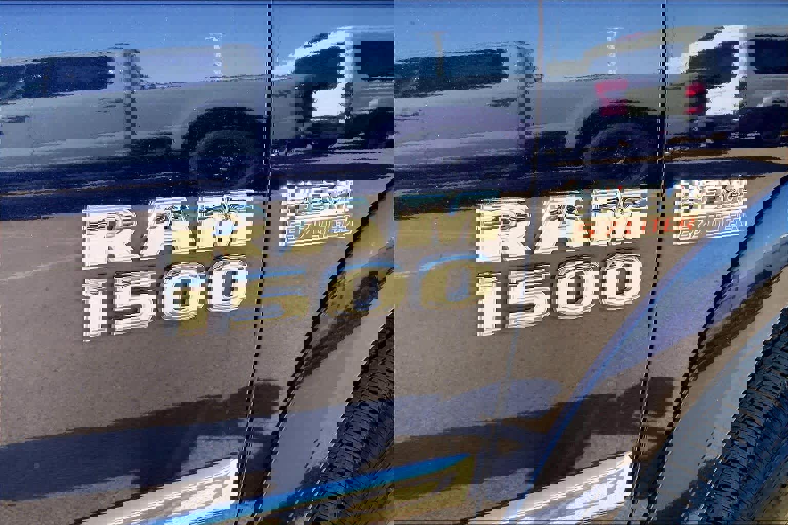 Used 2018 RAM 1500 Laramie w/ Convenience Group image 12