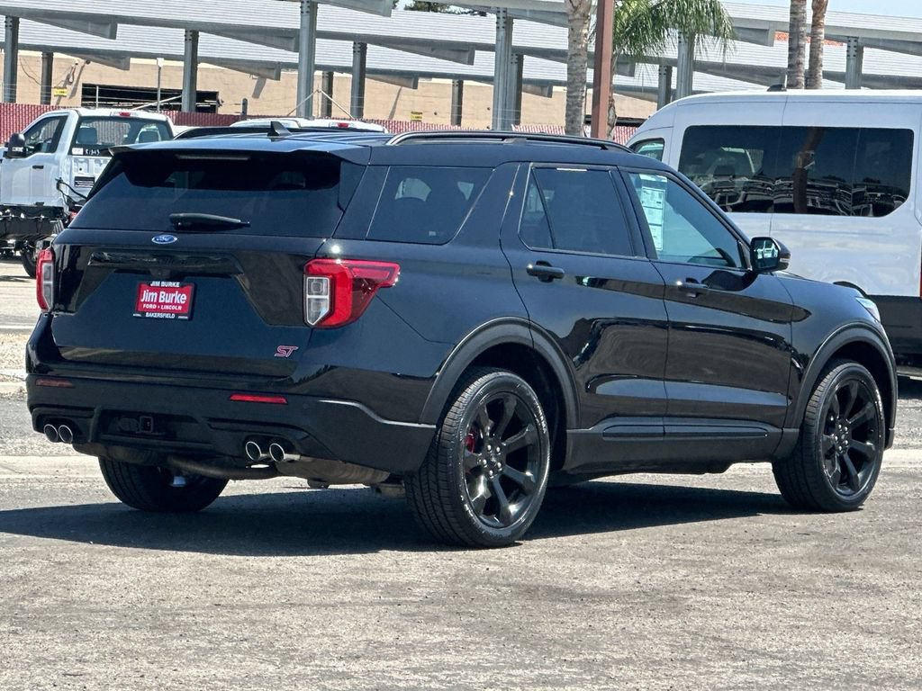 Certified 2023 Ford Explorer ST w/ Equipment Group 401A AWD/4WD image 3