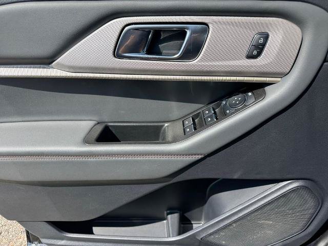Certified 2025 Ford Explorer Active AWD/4WD image 19