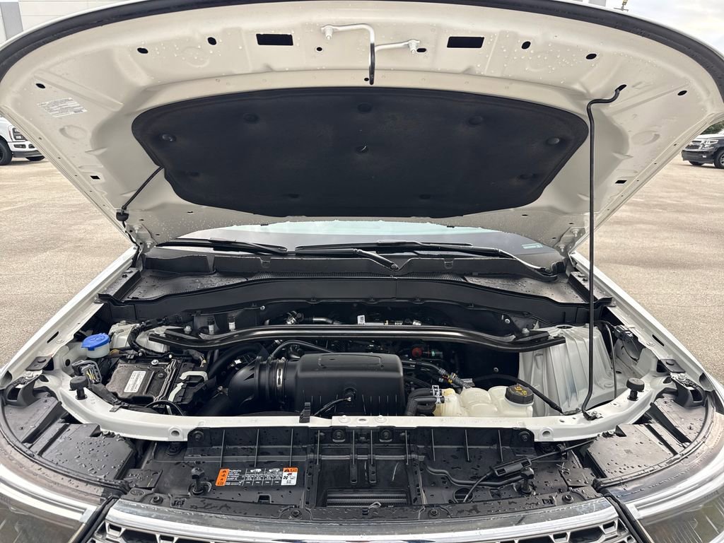 Certified 2024 Ford Explorer Limited w/ Limited Technology Package image 32