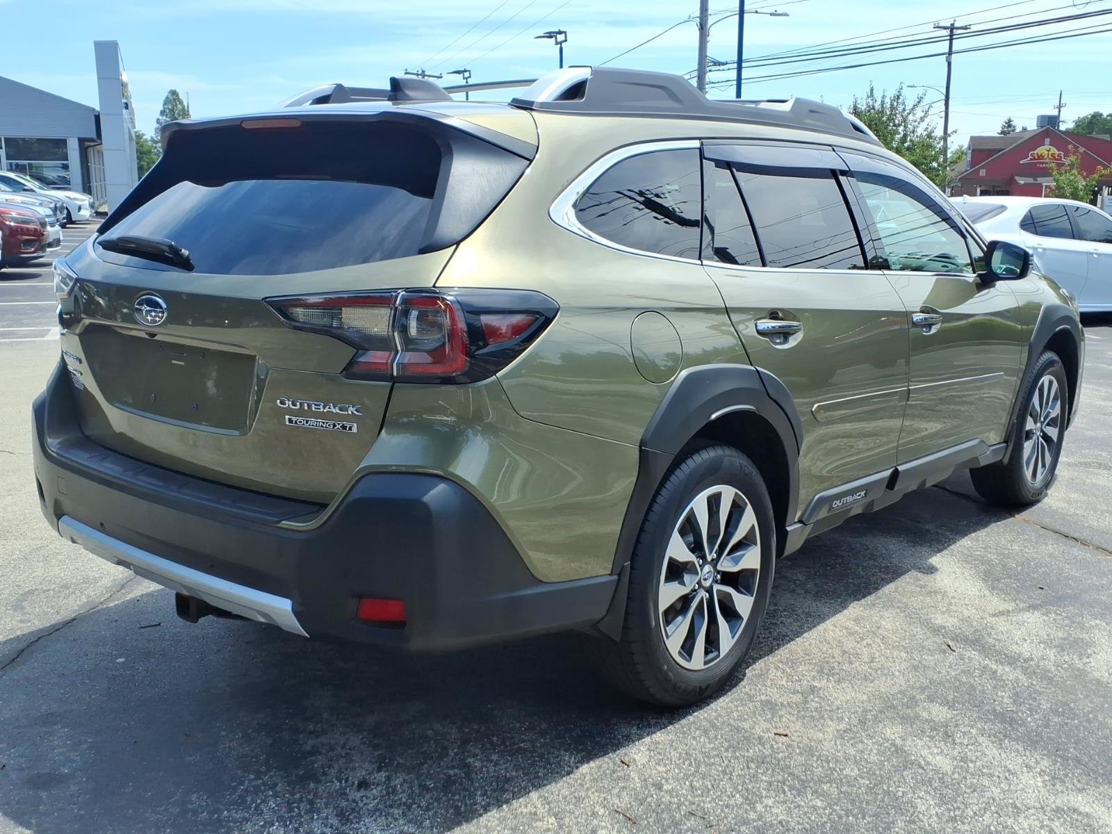 Used 2024 Subaru Outback Touring XT AWD/4WD image 3