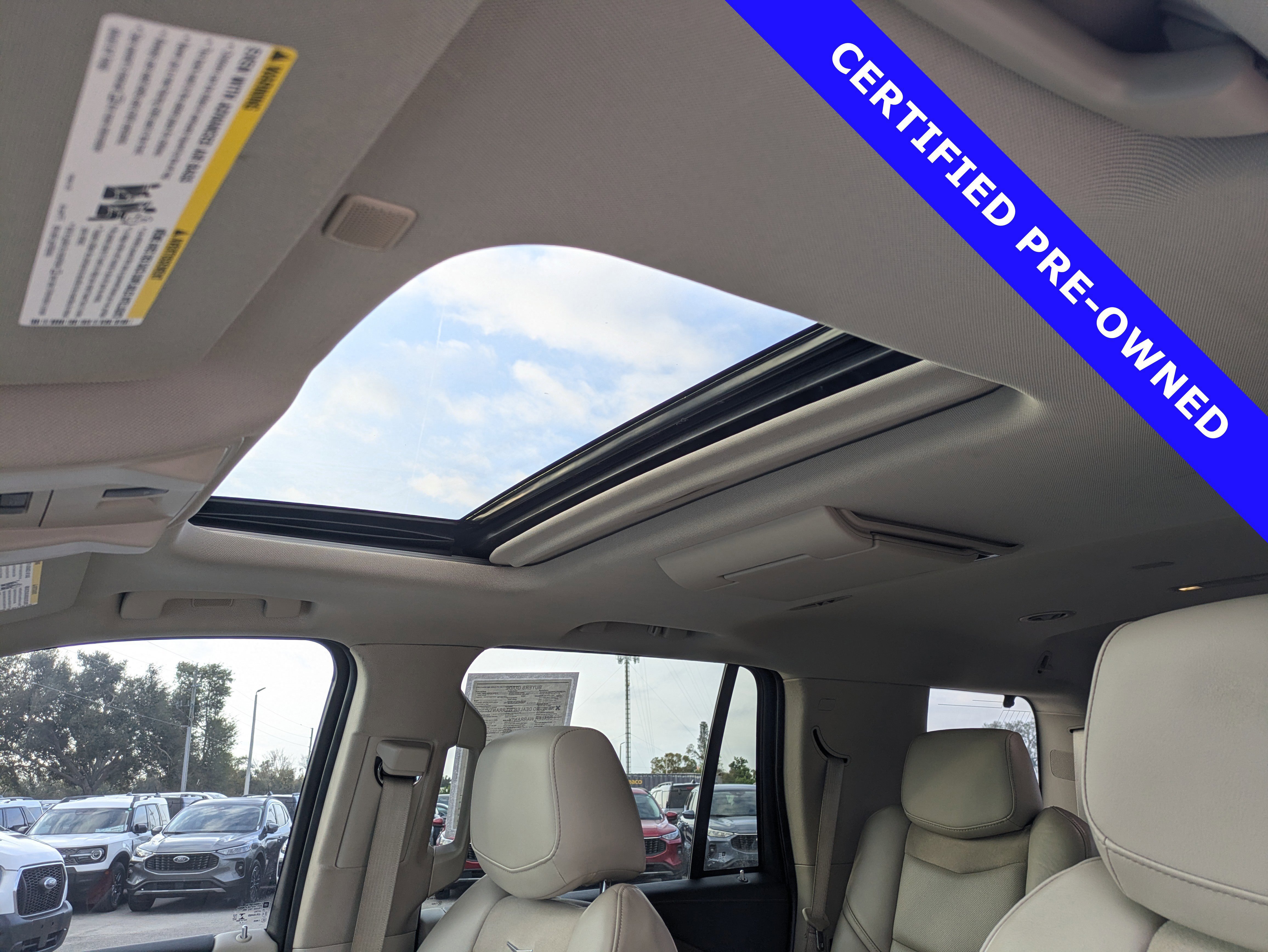 Used 2020 Cadillac Escalade Premium Luxury image 25