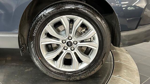 Certified 2024 Ford Edge Titanium AWD/4WD image 27