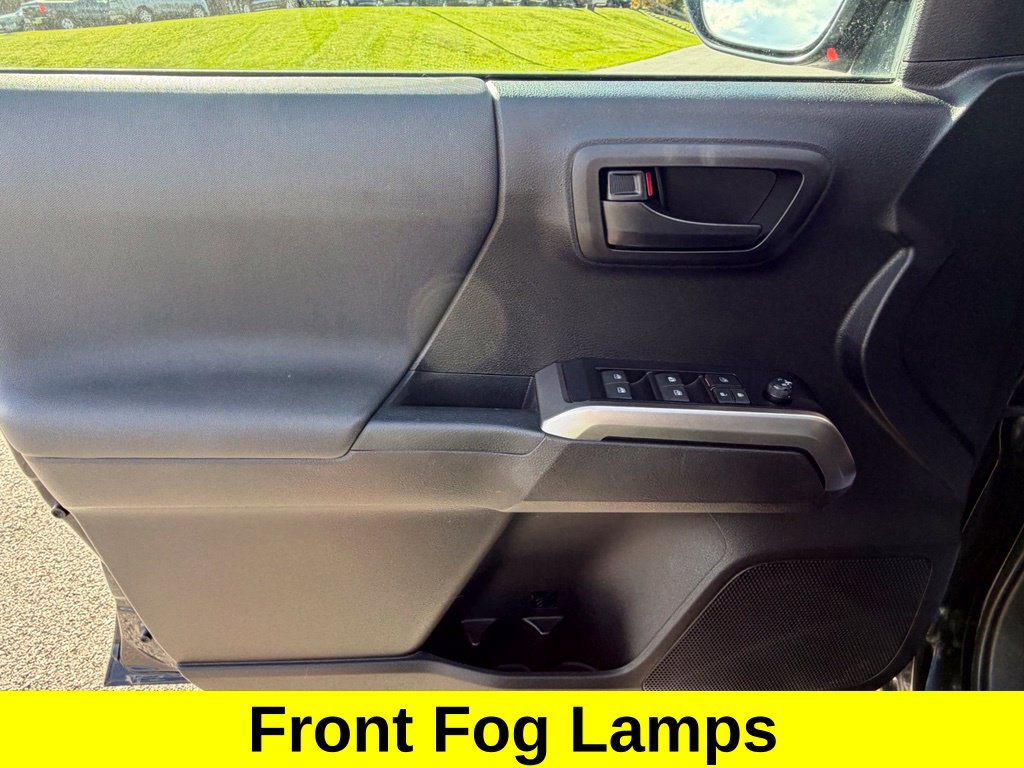 Used 2021 Toyota Tacoma SR5 w/ Trail Edition AWD/4WD image 15