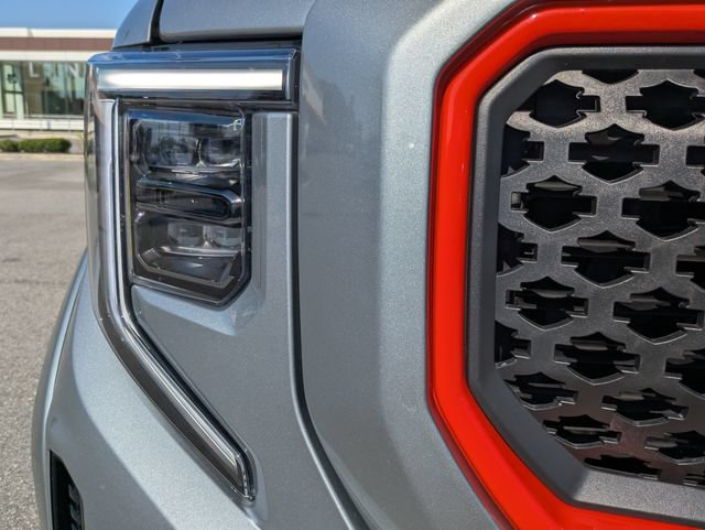 Used 2024 GMC Sierra 1500 AT4 w/ Technology Package AWD/4WD image 10