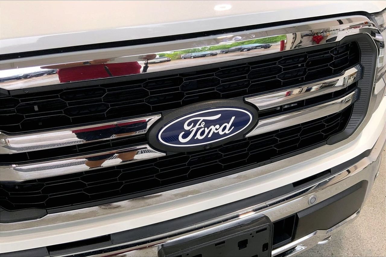 Certified 2024 Ford F150 Lariat w/ FX4 Off-Road Package AWD/4WD image 30