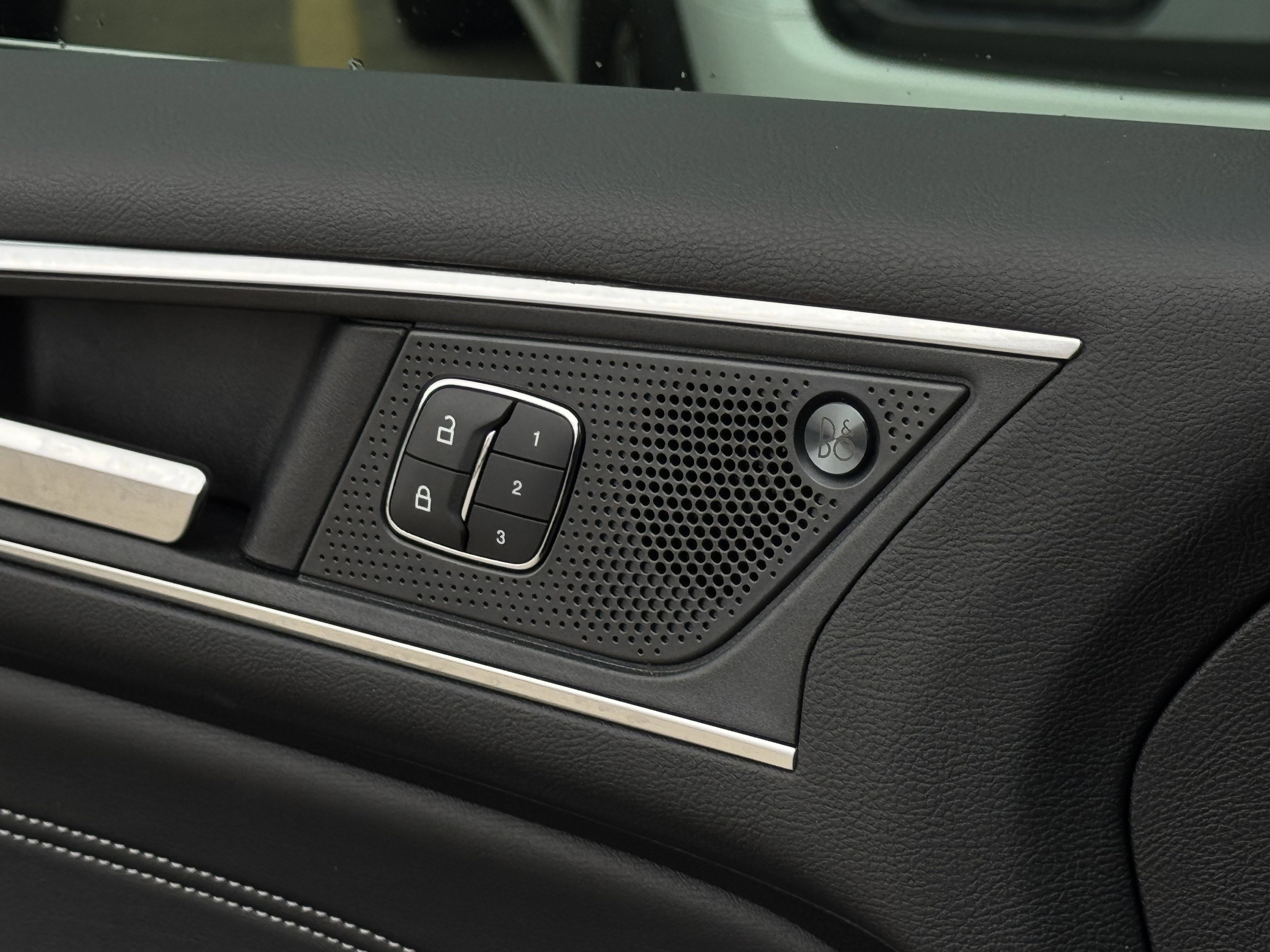 Certified 2022 Ford Edge Titanium w/ Equipment Group 301A image 26