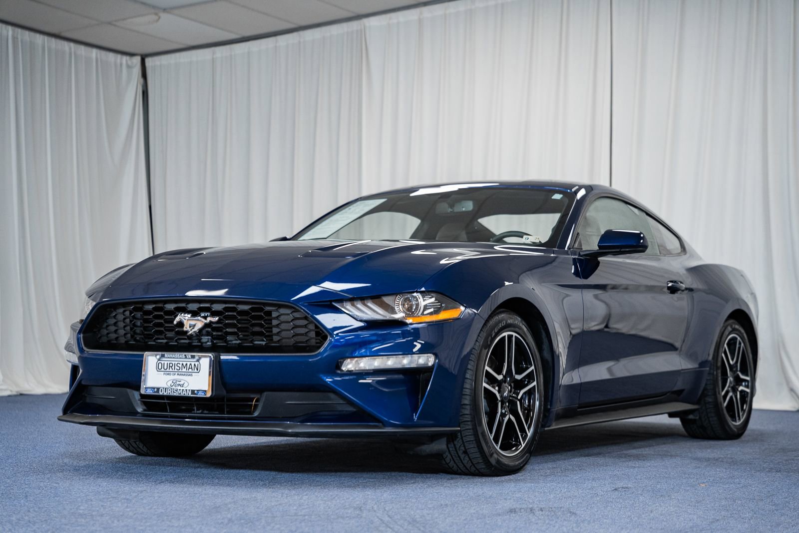Certified 2019 Ford Mustang Coupe image 3