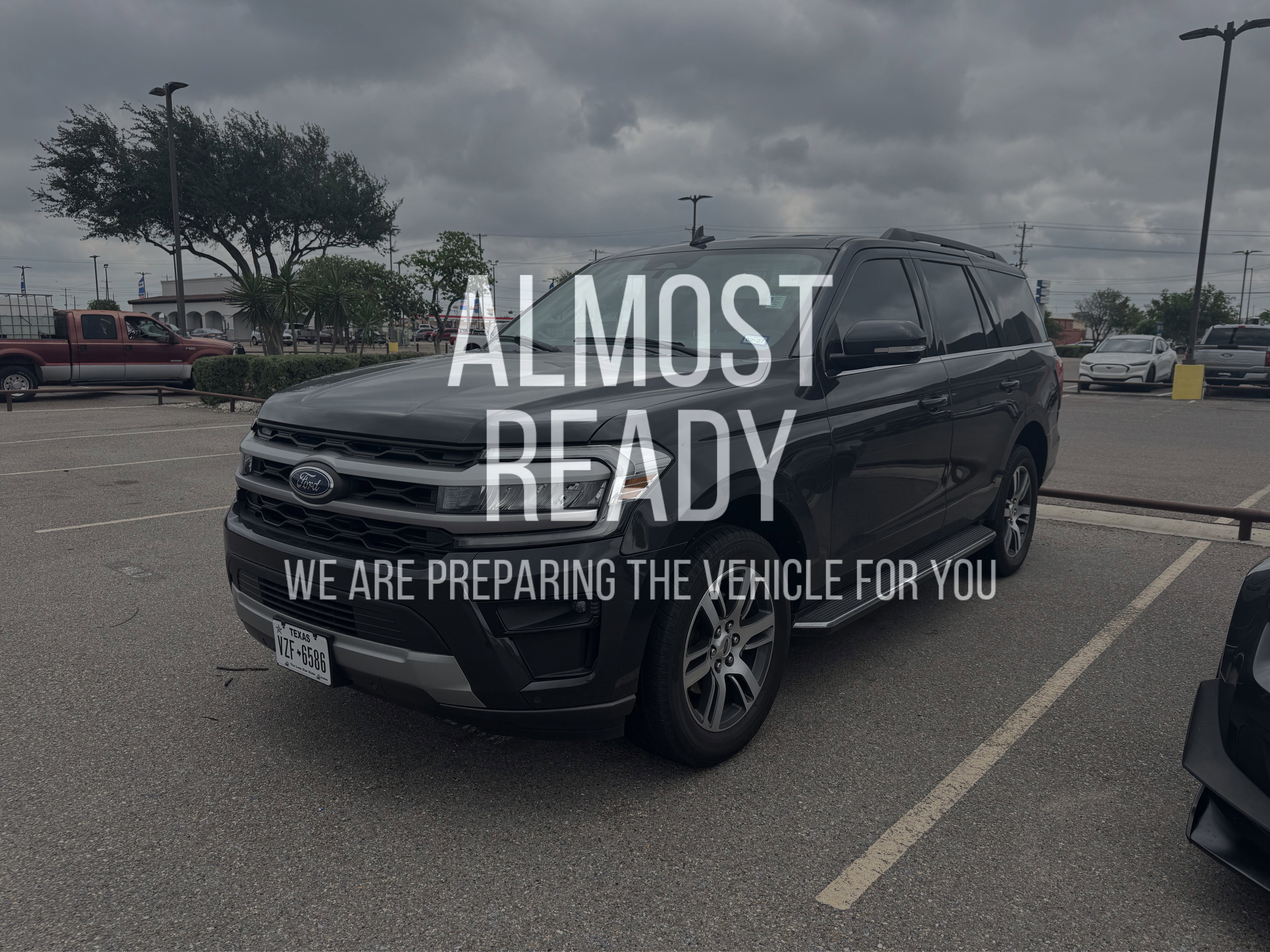 Certified 2023 Ford Expedition XLT RWD image 1
