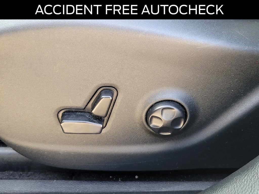 Used 2019 Jeep Cherokee Trailhawk image 17