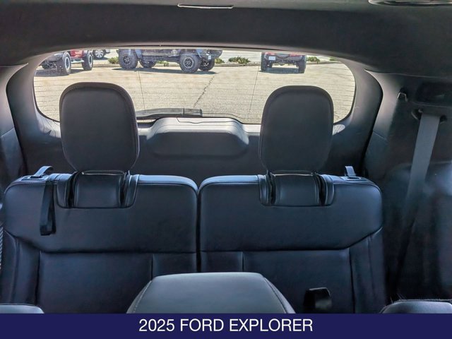 Certified 2025 Ford Explorer ST-Line w/ ST-Line Street Pack AWD/4WD image 14