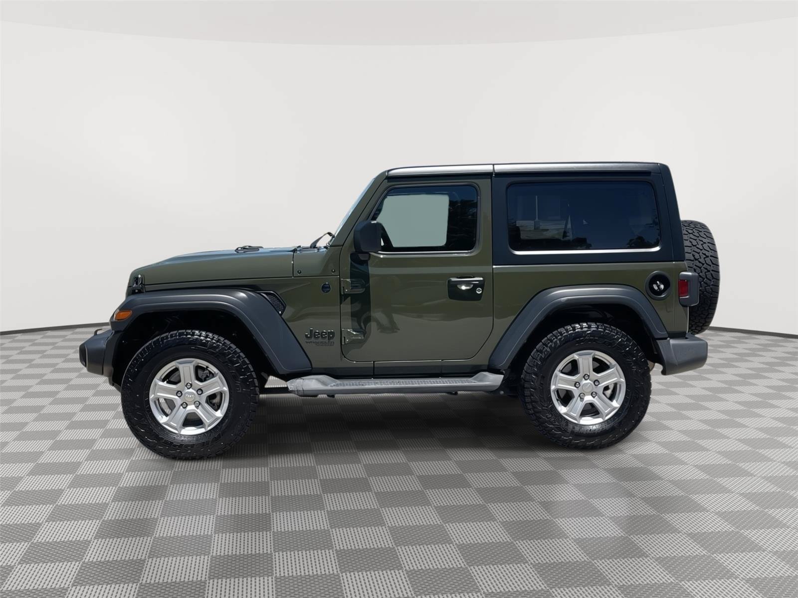 Used 2021 Jeep Wrangler Sport AWD/4WD image 2