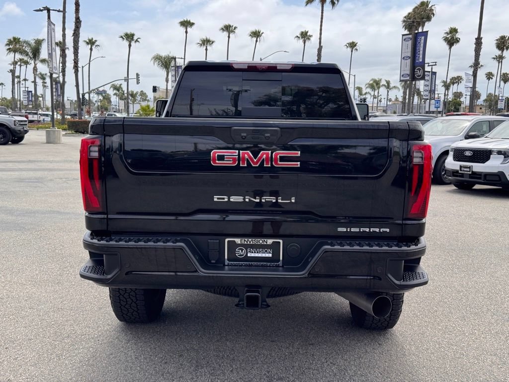 Used 2025 GMC Sierra 3500 Denali w/ Denali Reserve Package AWD/4WD image 11