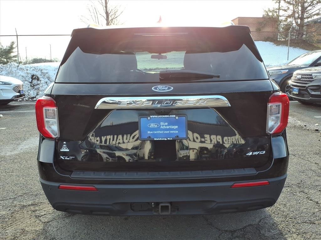 Certified 2022 Ford Explorer XLT w/ Class IV Trailer Tow Package image 5