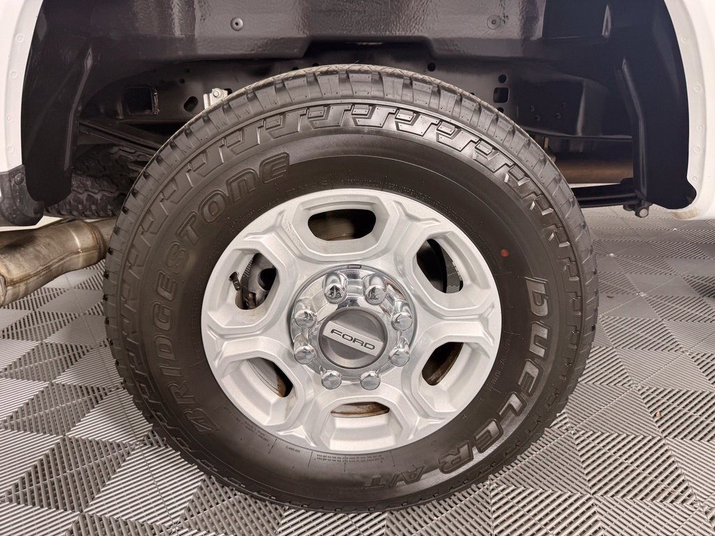 Certified 2025 Ford F250 XLT w/ FX4 Off-Road Package AWD/4WD image 14