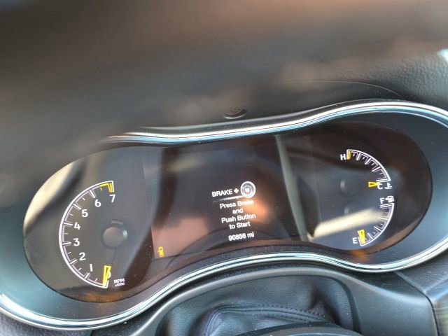 Used 2021 Jeep Grand Cherokee Laredo X image 8