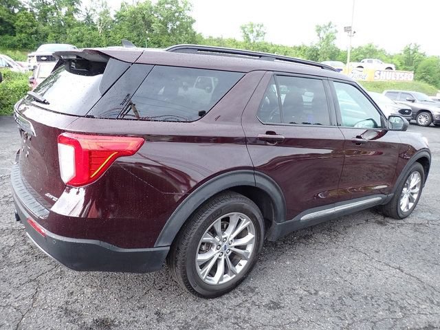 Certified 2023 Ford Explorer XLT w/ Equipment Group 202A AWD/4WD image 9