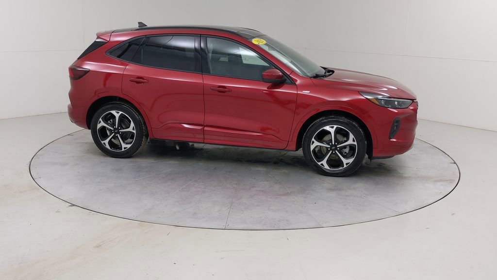 Certified 2025 Ford Escape ST-Line Elite image 12