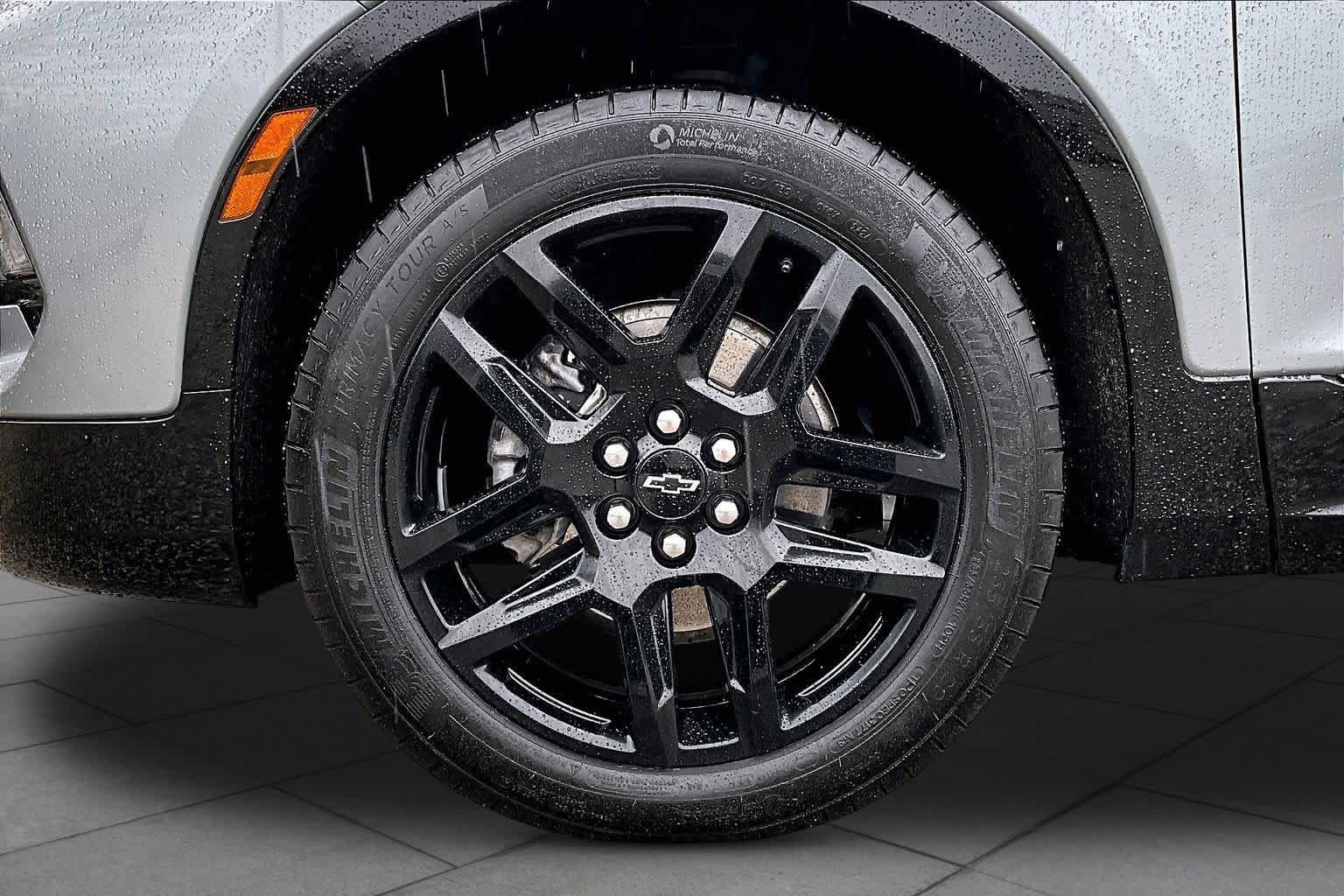Used 2025 Chevrolet Blazer RS AWD/4WD image 11