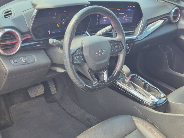 Used 2024 Chevrolet Trax RS FWD image 11