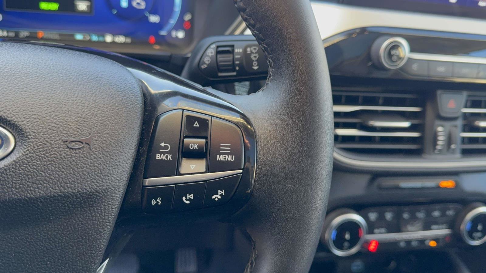 Certified 2022 Ford Escape SEL w/ Technology Package image 18